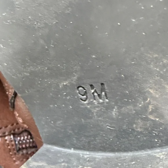 Cognac Brown Ankle Booties Size 9M - Picture 12 of 12